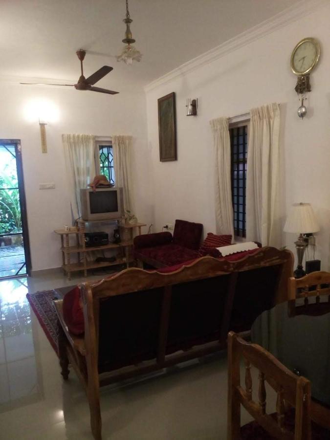 Nathans Holiday Home Коччи Экстерьер фото